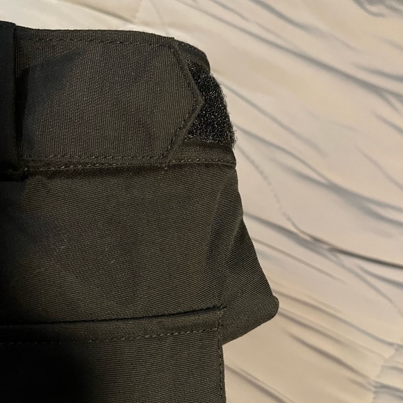 H & M Sport Black Snowboarding Pants Sz 12/13 Yr - Picture 8 of 12